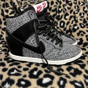 Nike Women's Dunk Sky Hi TXT sneakers